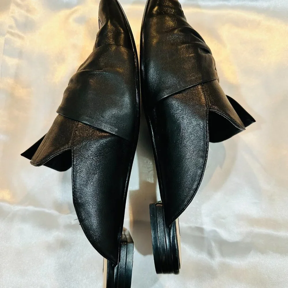DKNY Black Leather Flat Mules with Top Knot, Size 8 - Picture 9 of 10
